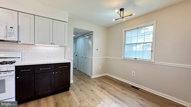 815 W Wood Ave in Somerdale, NJ - Building Photo - Building Photo