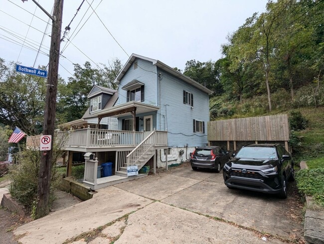 property at 301 Milroy St