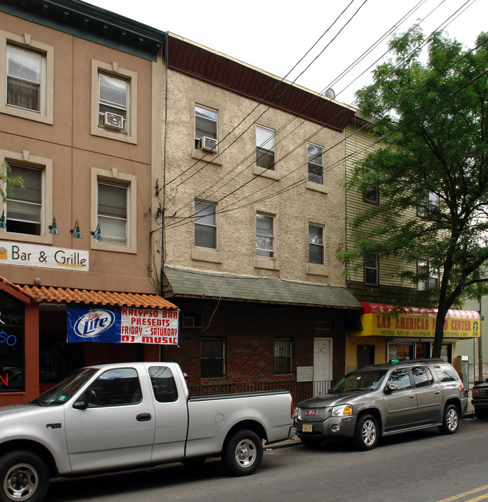 45 Fleming Ave in Newark, NJ - Building Photo