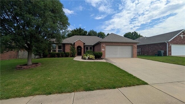 3232 W Drakestone St in Fayetteville, AR - Building Photo - Building Photo
