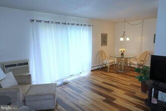 1016 W Baltimore Pike, Unit 11 in Media, PA - Building Photo - Building Photo