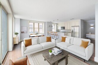 116-128 Rantoul St in Beverly, MA - Building Photo - Building Photo