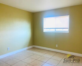 900 S Peninsula Dr in Daytona Beach, FL - Building Photo - Building Photo