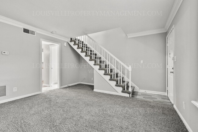 3418 Clingstone Way in Louisville, KY - Building Photo - Building Photo