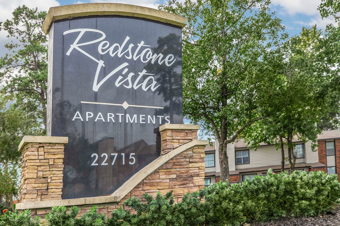 Redstone Vista in Houston, TX - Foto de edificio