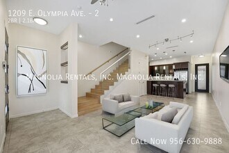 1209 E Olympia Ave, Unit 2 in McAllen, TX - Building Photo - Building Photo