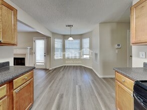 501 Gonzaga Cir in Hampton, GA - Foto de edificio - Building Photo