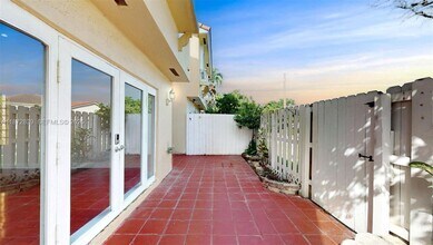 15253 SW 111th St in Miami, FL - Building Photo - Building Photo