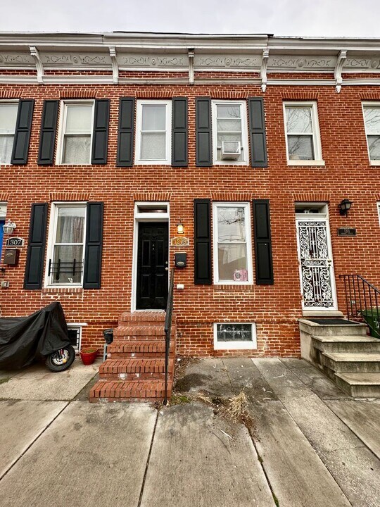 1309 Bayard St in Baltimore, MD - Building Photo