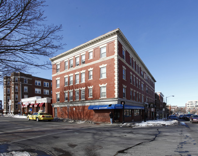 108-122 Lafayette St in Salem, MA - Foto de edificio - Building Photo