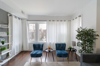 4148 W Wellington Ave in Chicago, IL - Building Photo - Building Photo