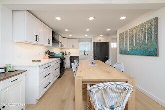9 Vine Ct in Long Branch, NJ - Foto de edificio - Building Photo