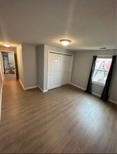 28 Lexington St, Unit 2 in Fall River, MA - Foto de edificio - Building Photo