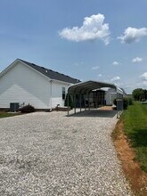 200 Logan Ln in Franklin, KY - Building Photo - Building Photo
