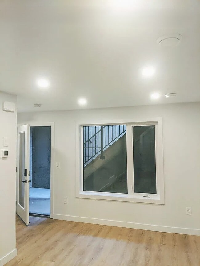 KL28-KL28 28 Ave SW in Calgary, AB - Building Photo - Building Photo