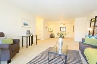 Crestview Apartments in Belmont, CA - Building Photo - Interior Photo