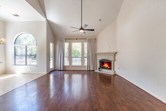 3517 Oak Landing in Conroe, TX - Building Photo - Building Photo