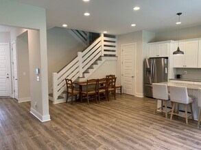 Owens Crossing Townhome in Auburn, AL - Foto de edificio - Building Photo