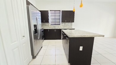 14941 SW 26th Terrace in Miami, FL - Building Photo - Building Photo