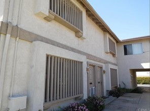 18311 Patterson Ln in Huntington Beach, CA - Building Photo - Building Photo