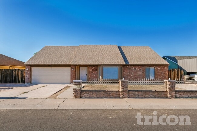 property at 6908 W Denton Ln