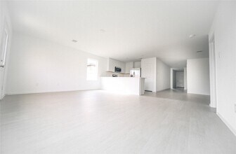 9314 Speckled Trout Dr in Baytown, TX - Building Photo - Building Photo