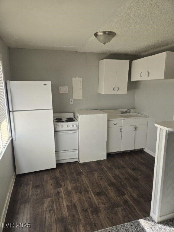 property at 409 W Van Buren Ave