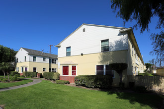 Morning Star Apartments in Santa Ana, CA - Building Photo - Building Photo