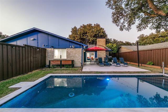 1208 Mossvine Dr in Plano, TX - Building Photo