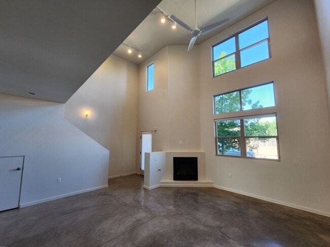 property at 6 Calle Lemita