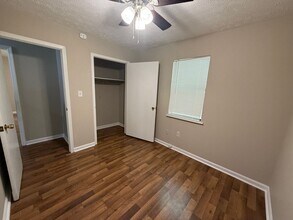 1735 Cedar Shoals Dr in Athens, GA - Building Photo - Building Photo