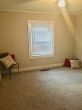 1604 W Davidson Ave in Gastonia, NC - Building Photo - Building Photo