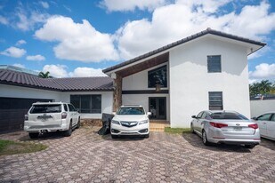 3611 SW 132nd Ave E in Miami, FL - Building Photo