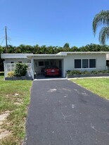 4127 SE Barcelona St in Stuart, FL - Building Photo