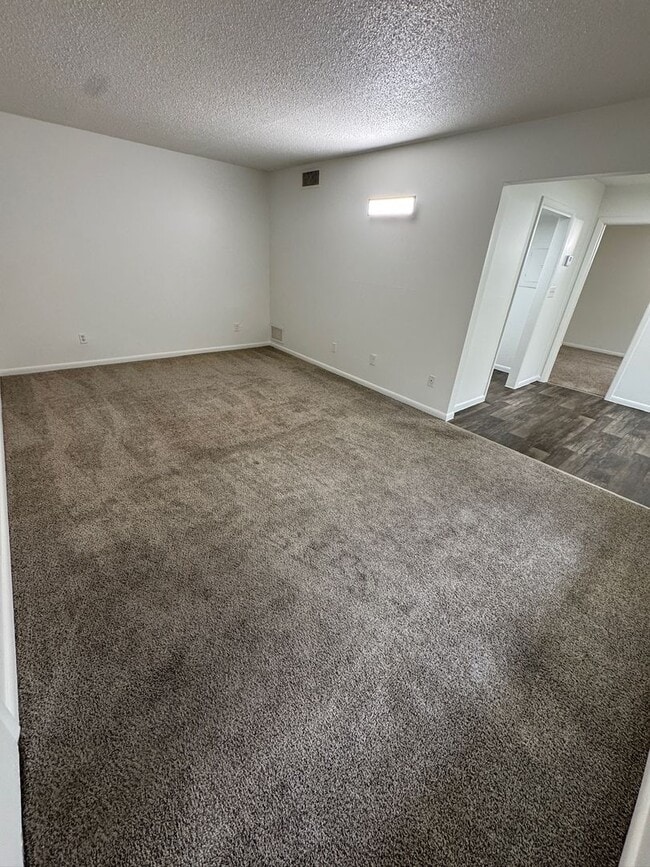 1745 NE 2nd St in Ocala, FL - Foto de edificio - Building Photo