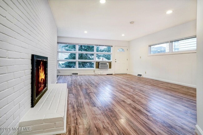 59 Lakewood Rd in Manasquan, NJ - Building Photo - Building Photo