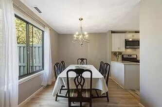 1024 Main St, Unit Concord Greene in Concord, MA - Building Photo - Building Photo