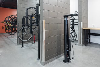 The Overland in Denver, CO - Foto de edificio - Interior Photo