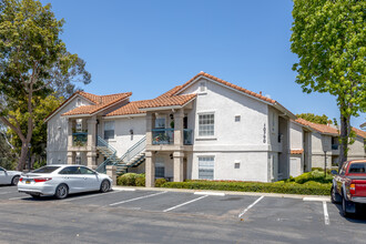 10686 Aderman AVE in San Diego, CA - Foto de edificio - Building Photo