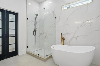 125 Palm Ln in Roanoke, TX - Building Photo - Building Photo