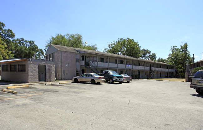 Jade Forest Apartments in Houston, TX - Foto de edificio - Building Photo