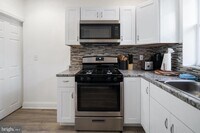 2535 N Gratz St photo'