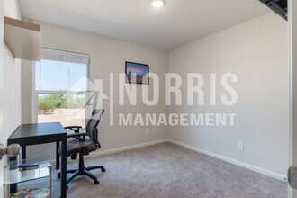 11164 W Xavier Dr in Arizona City, AZ - Building Photo - Building Photo
