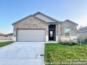 2717 Sierra Chicas Ln in Seguin, TX - Foto de edificio - Building Photo