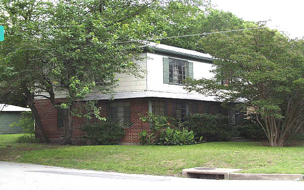 5901 Ross Ave in Dallas, TX - Building Photo - Building Photo