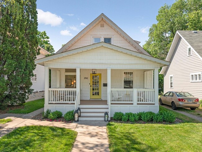property at 1742 Dayton Ave