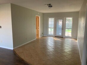 1470 W South Loop in Stephenville, TX - Building Photo - Building Photo