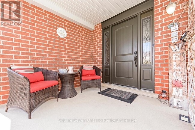 635 Commonwealth Crescent in Kitchener, ON - Building Photo - Building Photo