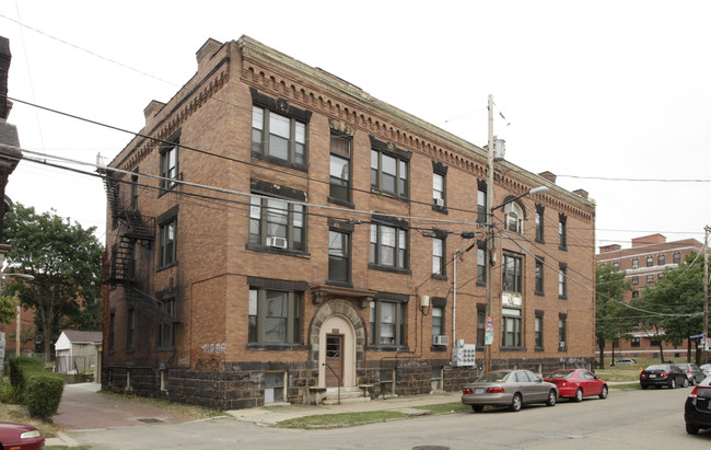 4901 Friendship Ave in Pittsburgh, PA - Building Photo - Building Photo