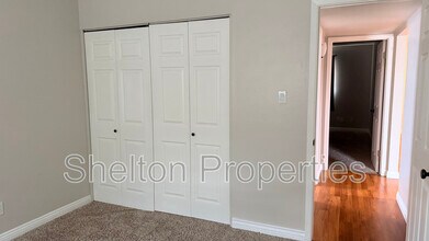 523 E Malibu Dr in Tempe, AZ - Foto de edificio - Building Photo